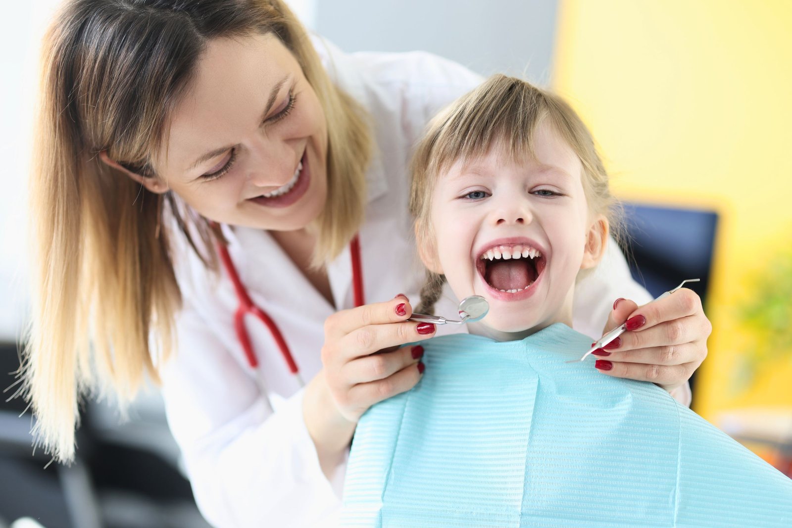 Smile Bright: A Parent's Guide to Kids' Dental Care